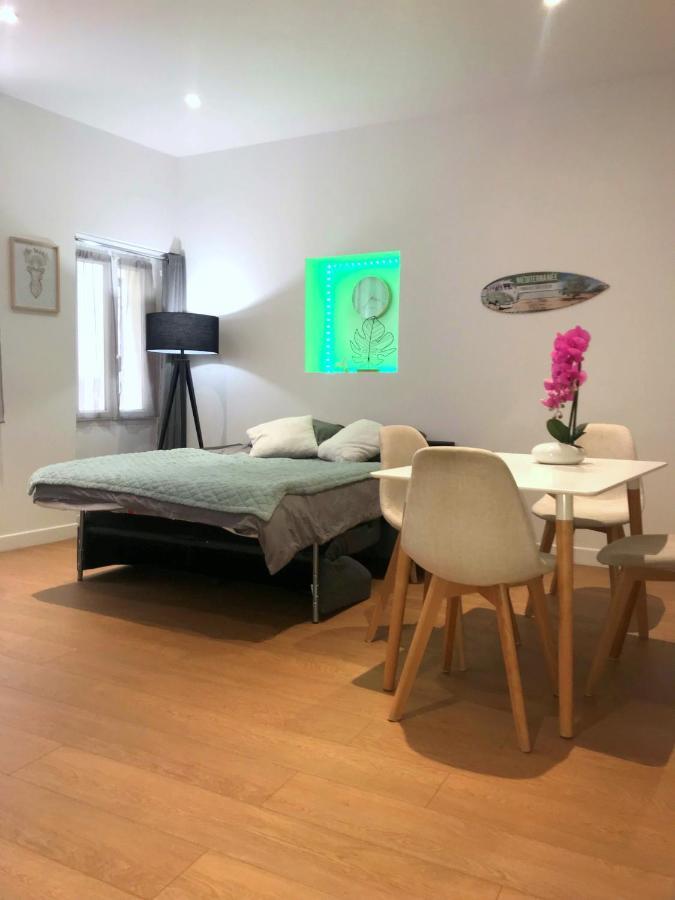 L'Escapade, Appartement Cosy Au Coeur De 그하쓰 외부 사진